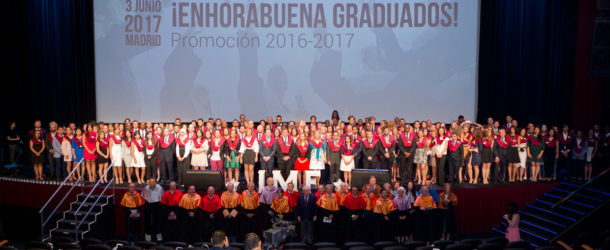 Todos los alumnos en la Graduación de IMF Promoción 2017