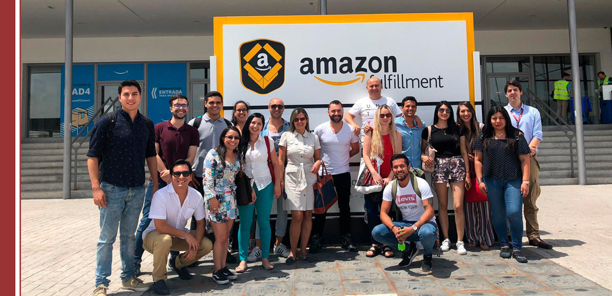 los alumnos de imf visitan la empresa de Amazon
