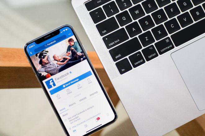 facebook eliminara las insignias grises del perfil de empresa