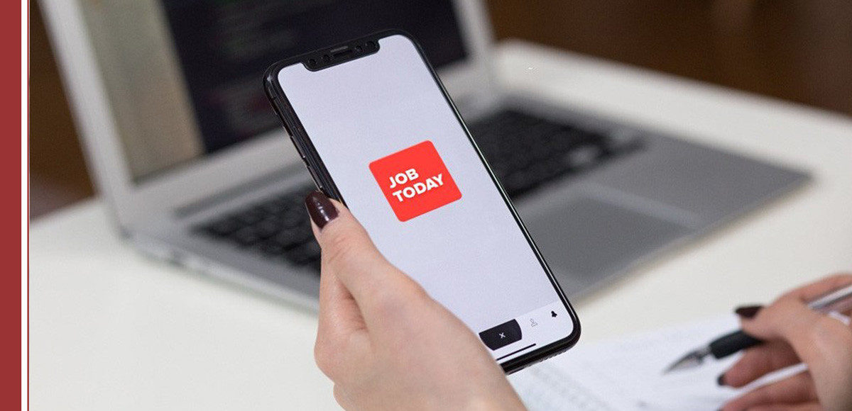 Job Today es una aplicación dirigida a personas que están buscando trabajo. Una herramienta que conecta de una manera rápida a organizaciones con candidatos que pueden encontrar ofertas de trabajo en el sector servicios. Recientemente han lanzado una serie de guías interactivas para ayudar en el proceso de búsqueda específicos por sector.