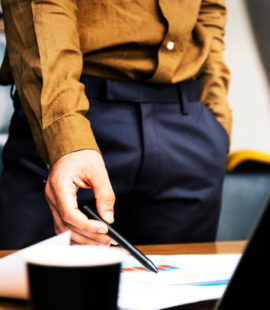 Estar a buenas con tu jefe no siempre es fácil. No depende de nosotros decidir la personalidad o forma de trabajar del que manda. Pero sí podemos trabajar para mejorar esa relación desde nuestra actitud. En Recursos Humanos hay muchos consejos para que la relación con tu jefe sea lo más fructífera posible.